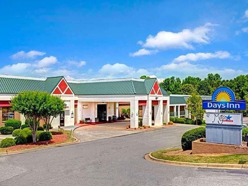 Days Inn Lake Norman Cornelius Exterior foto