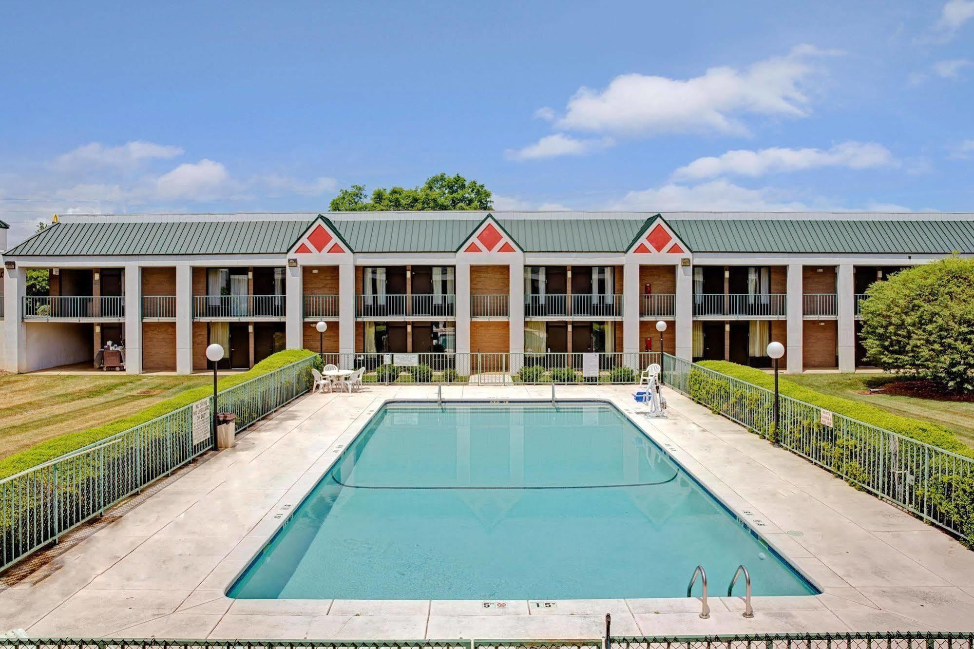 Days Inn Lake Norman Cornelius Exterior foto